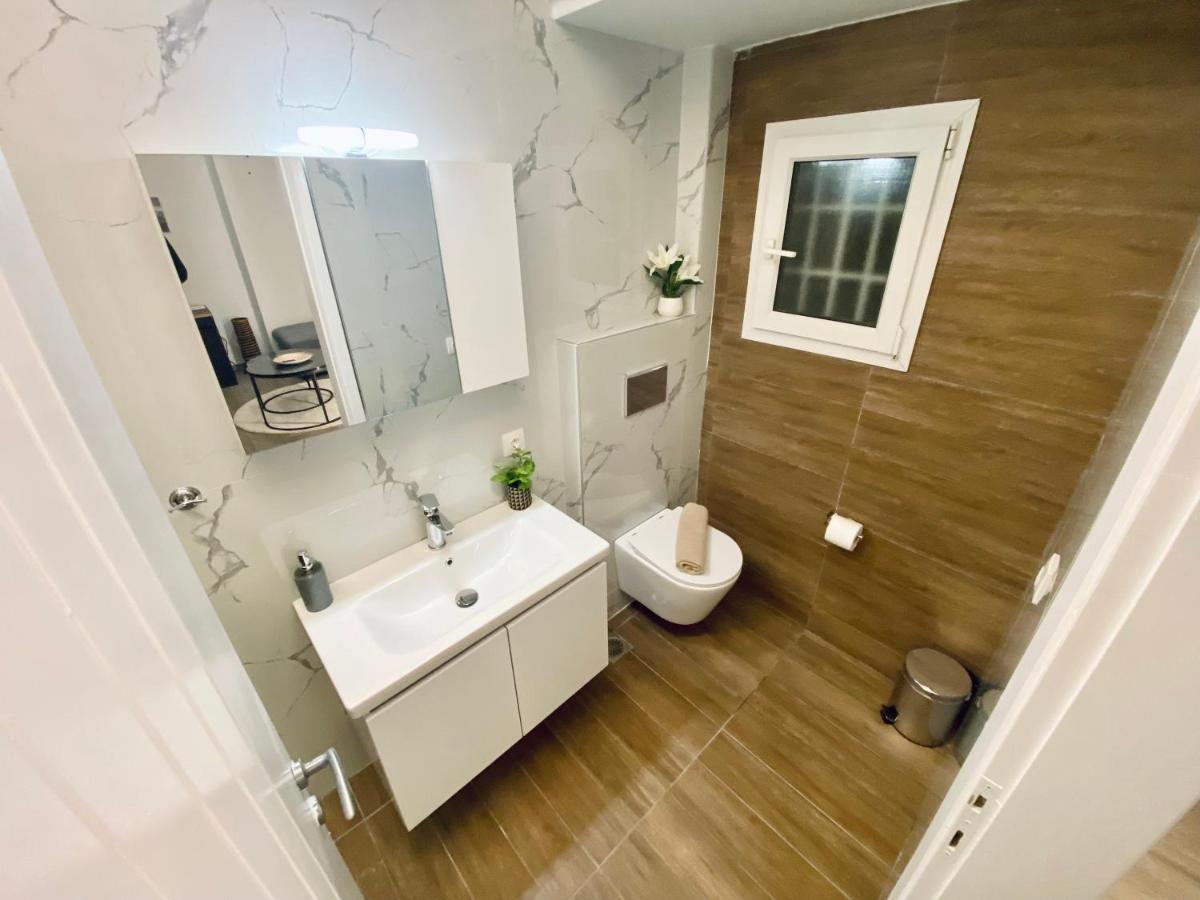 סלוניקי Central Grey Quiet Apartment מראה חיצוני תמונה